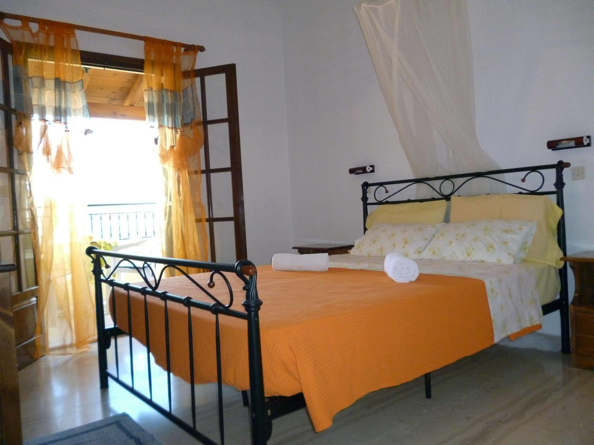 Villa Helen Arillas  Exterior foto